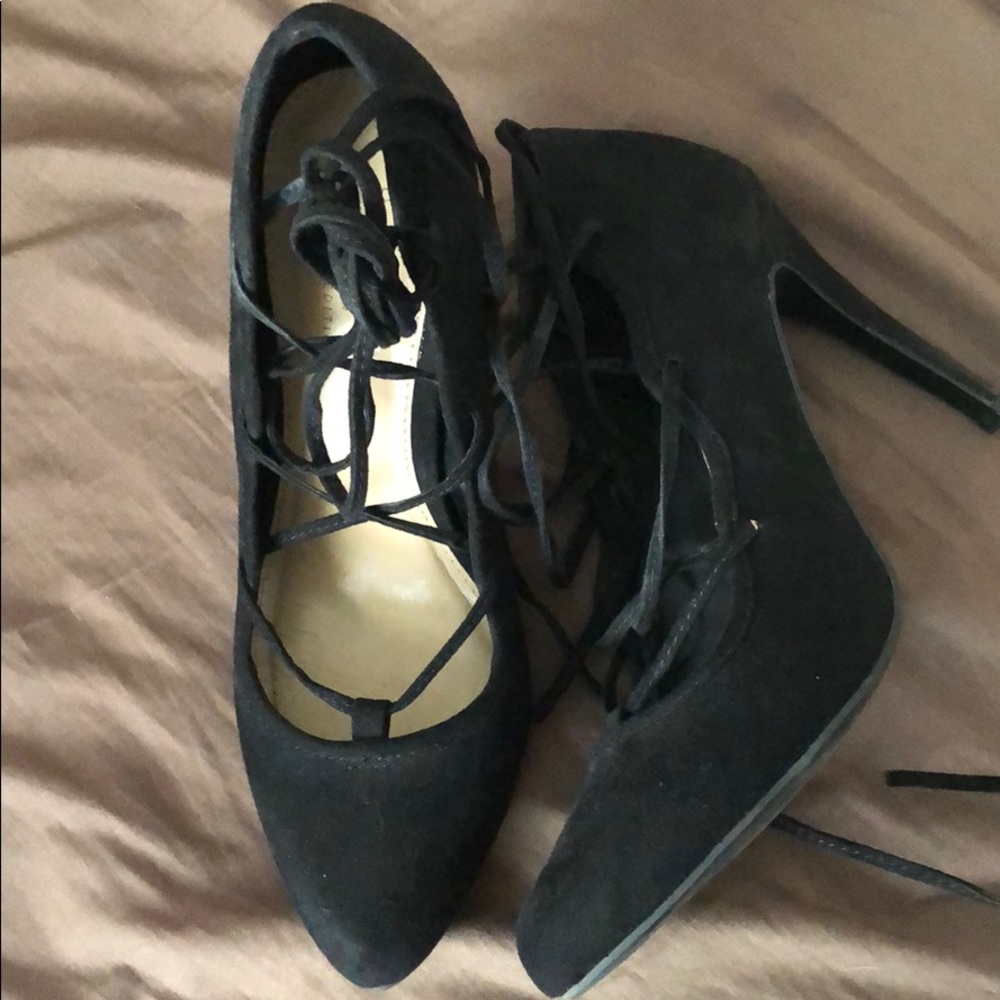 LC Lauren Conrad runway limited edition heels